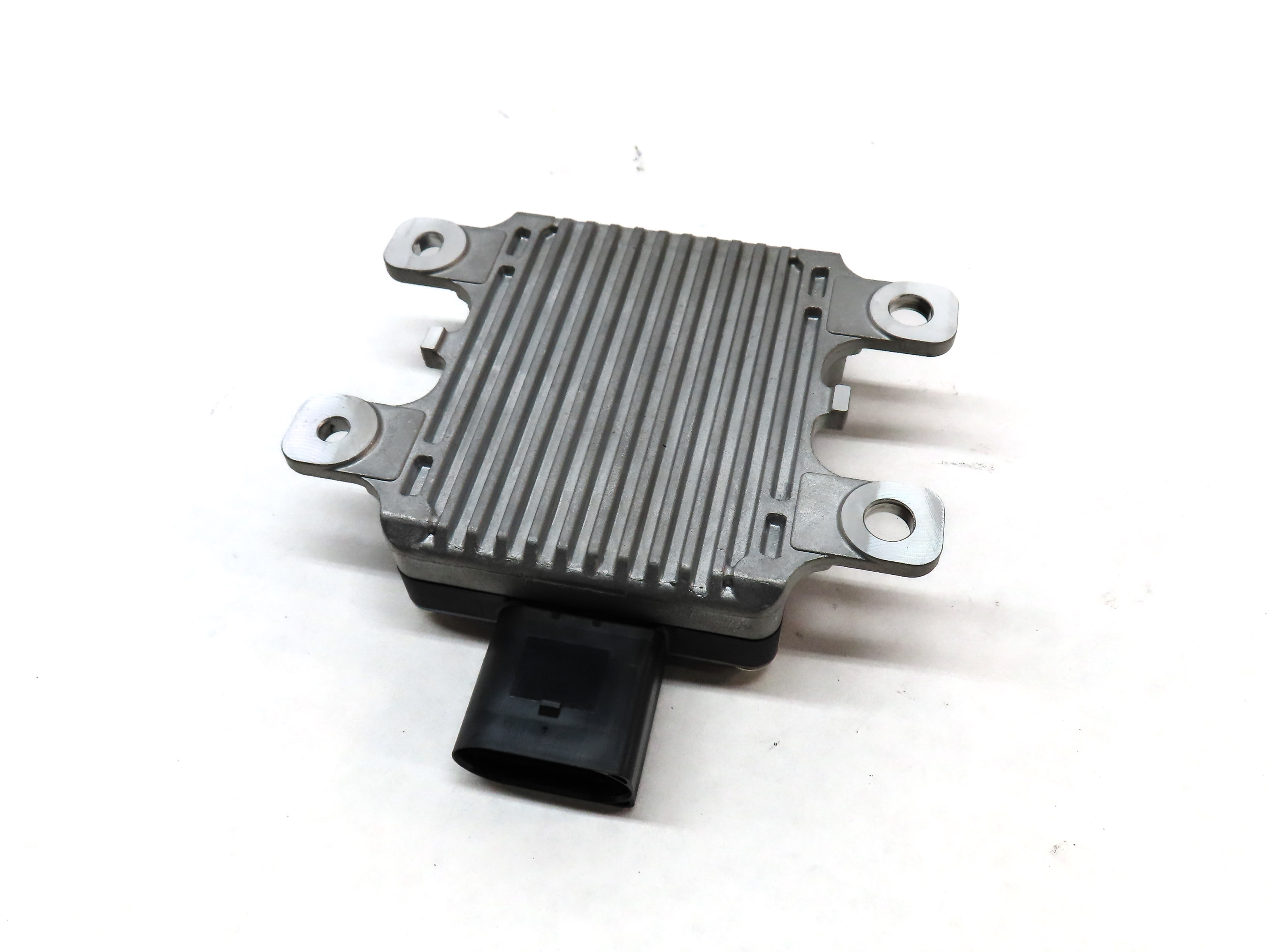 2013 PORSCHE CAYENNE (958) 3.6L (M55) ENGINE MOTOR OIL PUMP CONTROL MODULE — exact item pictured